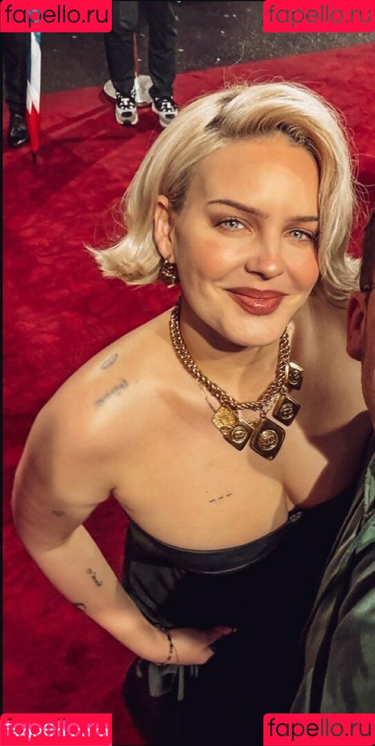 ayanami_reii Onlyfans Photo Gallery 