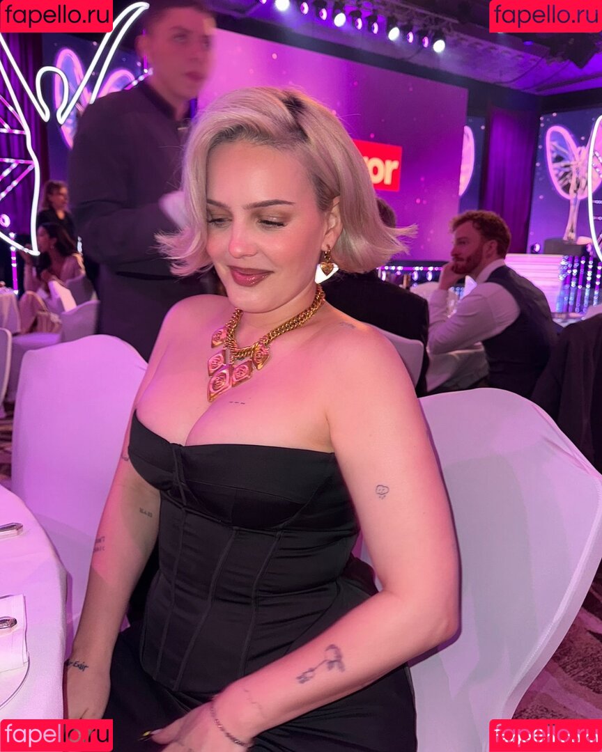 ayanami_reii Onlyfans Photo Gallery 