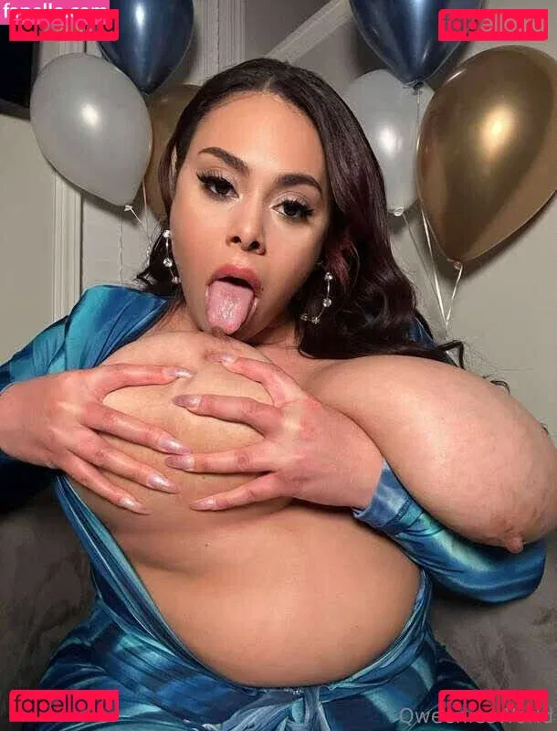 qweeniesw0rld Onlyfans Photo Gallery 