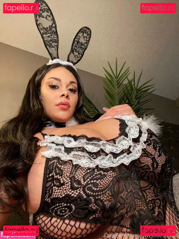 qweeniesw0rld Onlyfans Photo Gallery 