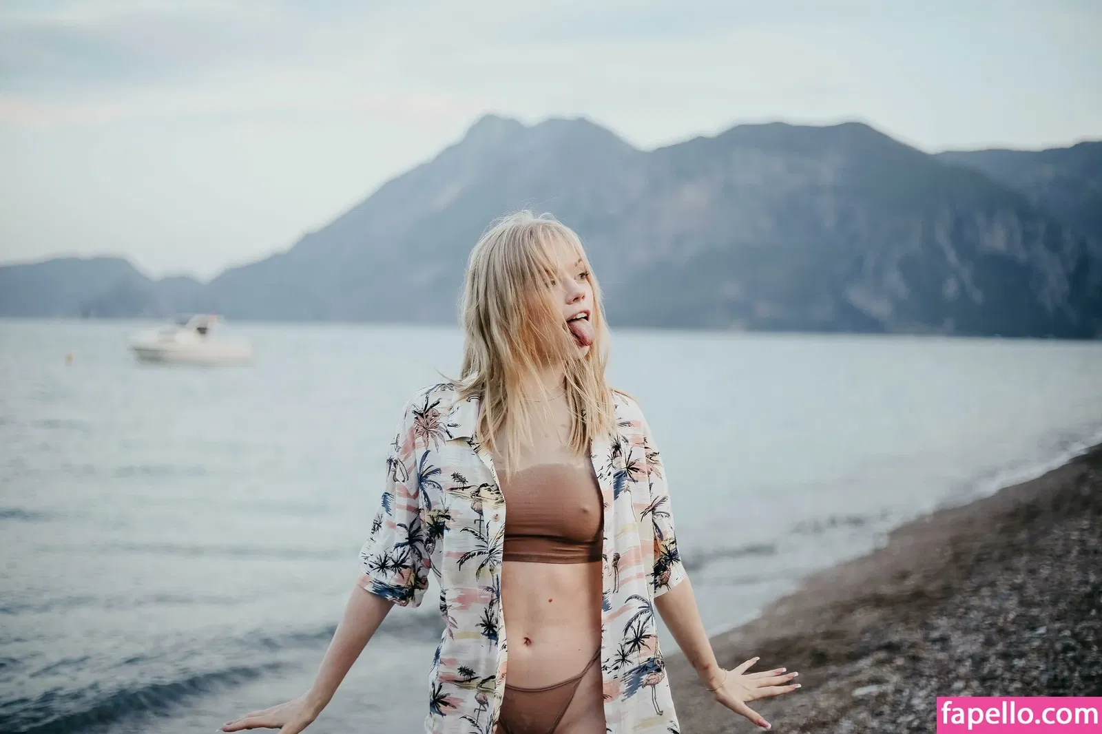 Sonyaplush Onlyfans Photo Gallery 