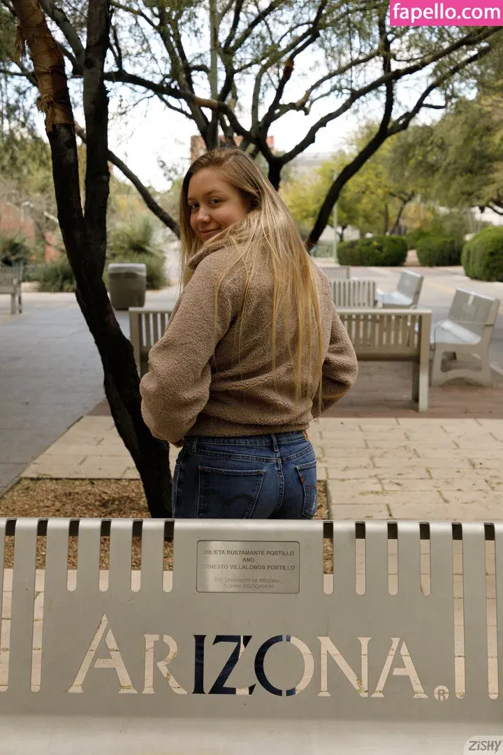 Briannaperez Onlyfans Photo Gallery 