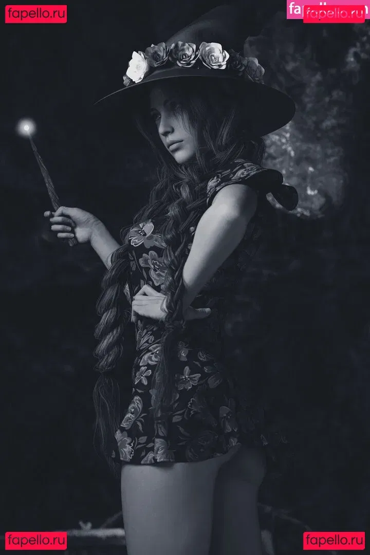 Professor Mirabel Garlick Onlyfans Photo Gallery 