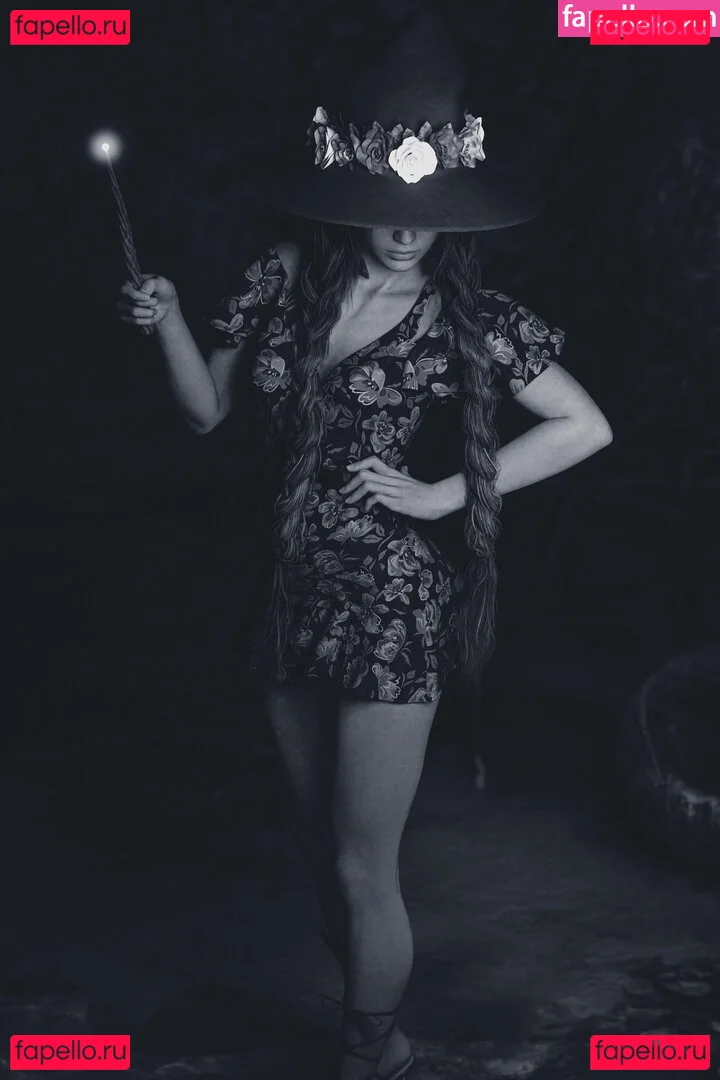 Professor Mirabel Garlick Onlyfans Photo Gallery 