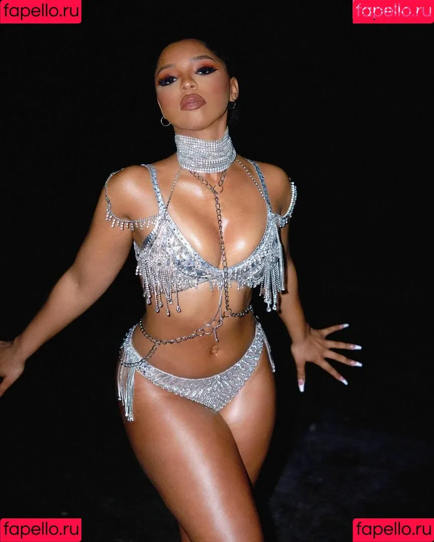 Chloe Bailey Onlyfans Photo Gallery 