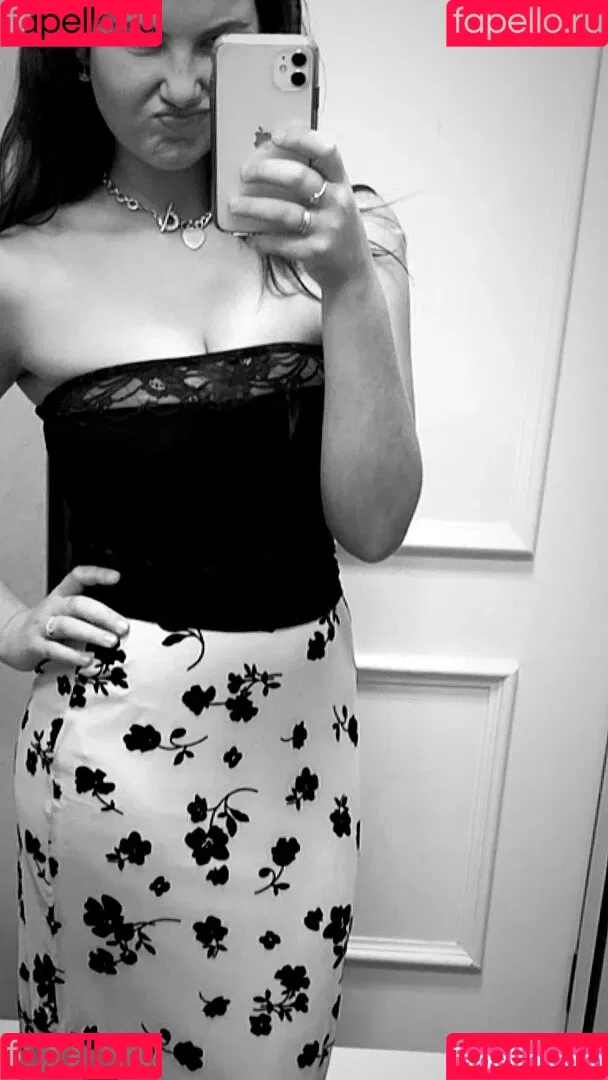 Chloe Bailey Onlyfans Photo Gallery 