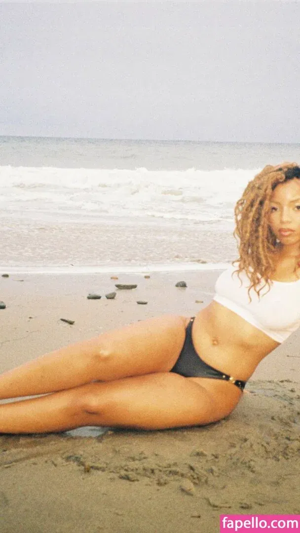 Chloe Bailey Onlyfans Photo Gallery 