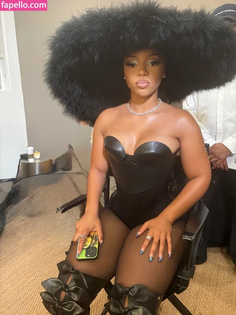 Chloe Bailey Onlyfans Photo Gallery 