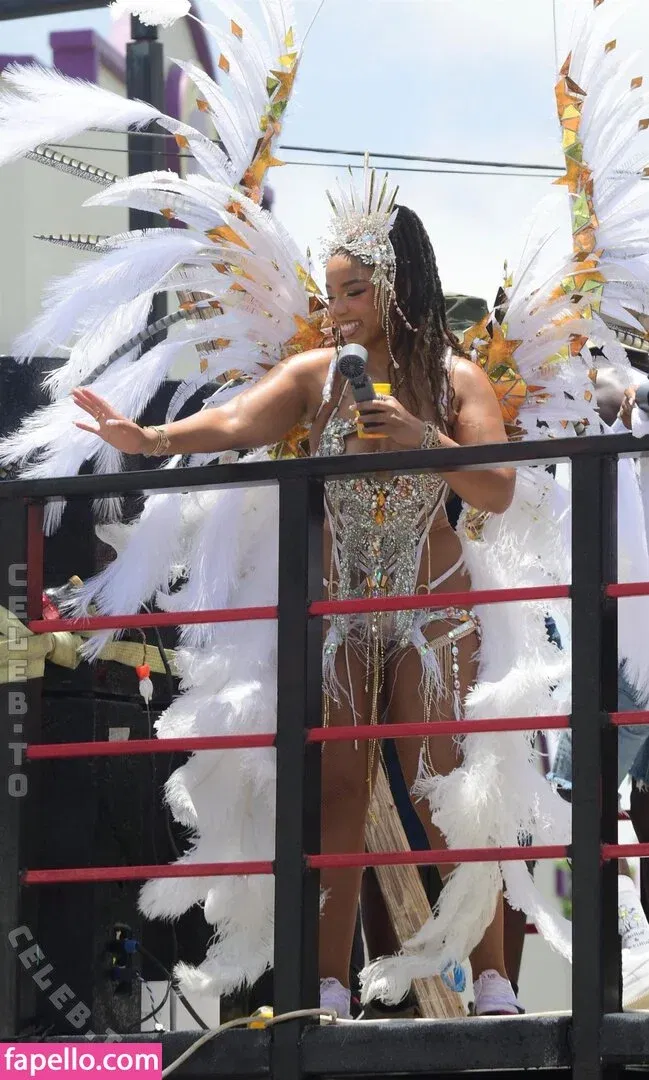 Chloe Bailey Onlyfans Photo Gallery 