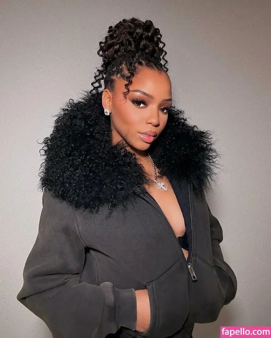 Chloe Bailey Onlyfans Photo Gallery 