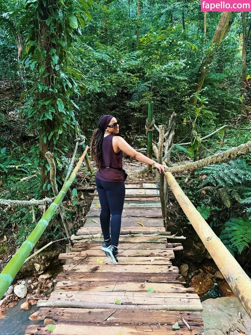 Chloe Bailey Onlyfans Photo Gallery 