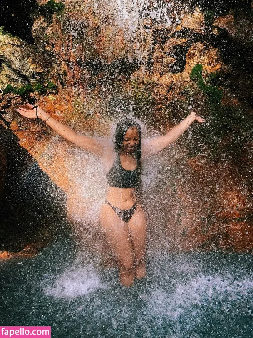 Chloe Bailey Onlyfans Photo Gallery 