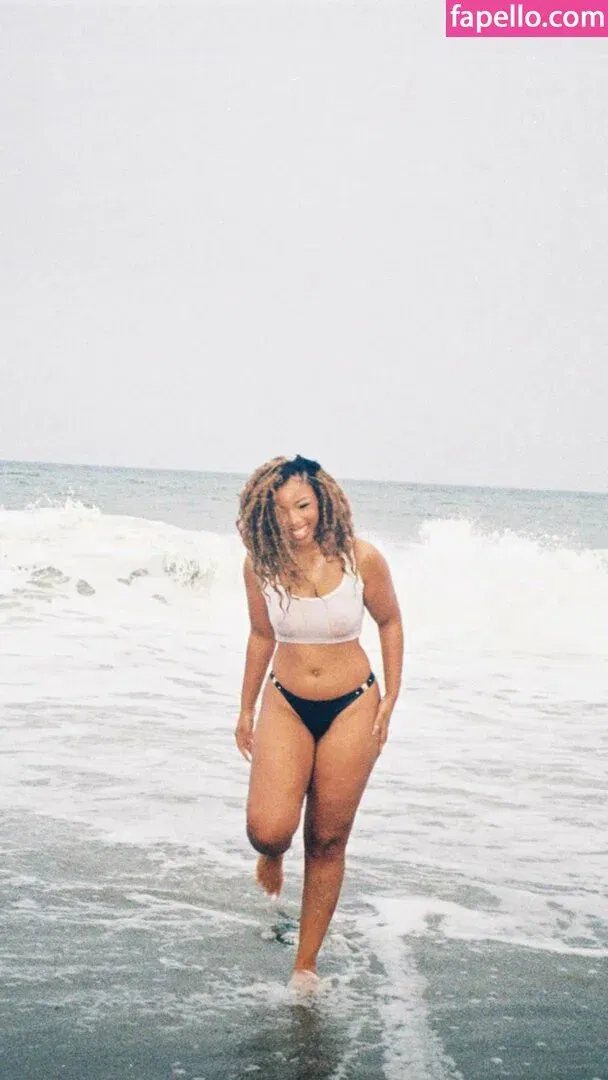 Chloe Bailey Onlyfans Photo Gallery 