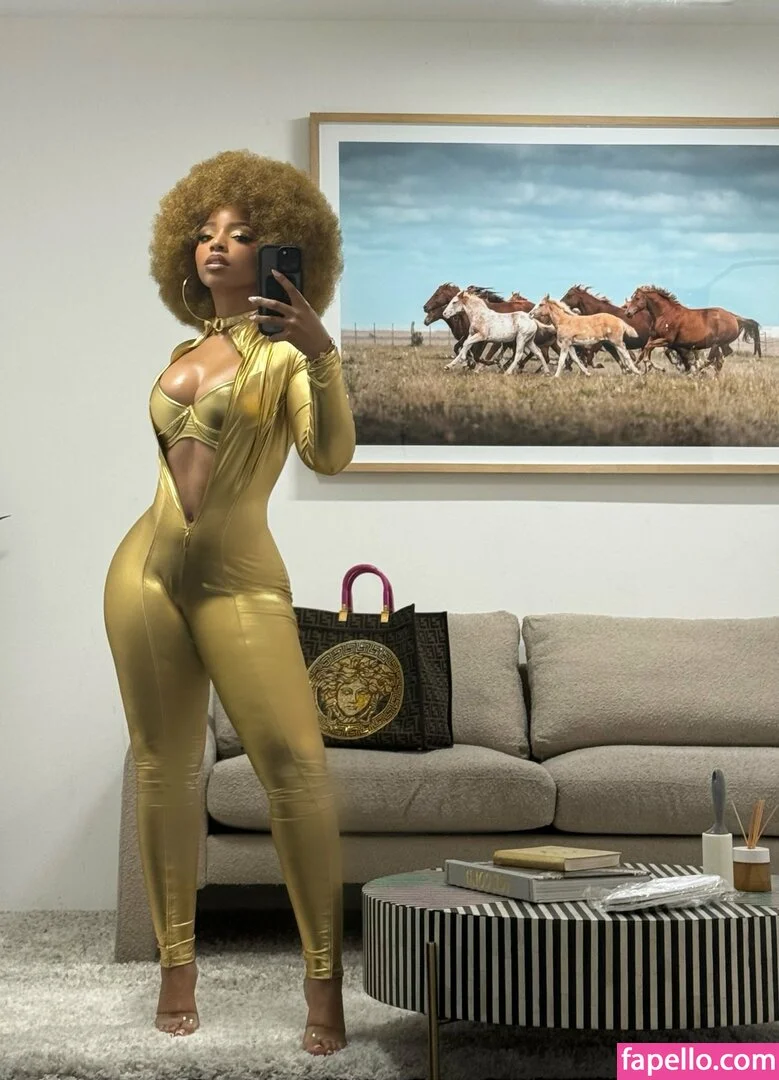 Chloe Bailey Onlyfans Photo Gallery 