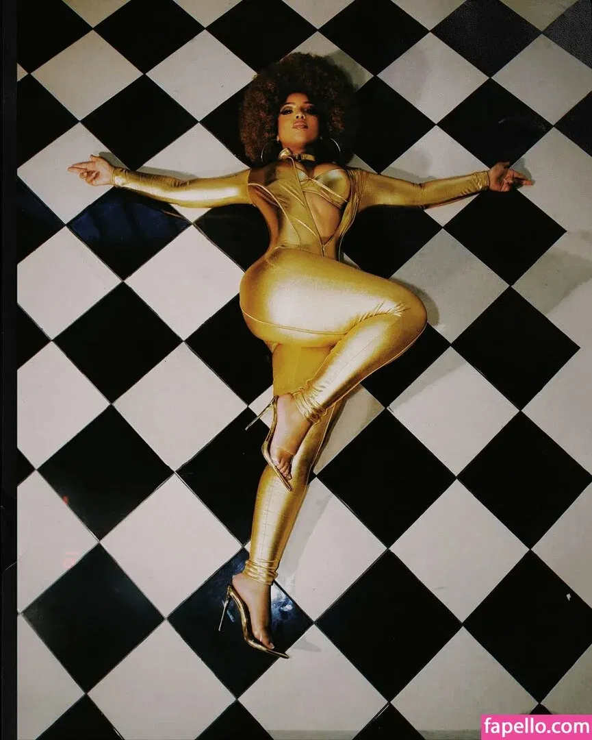 Chloe Bailey Onlyfans Photo Gallery 