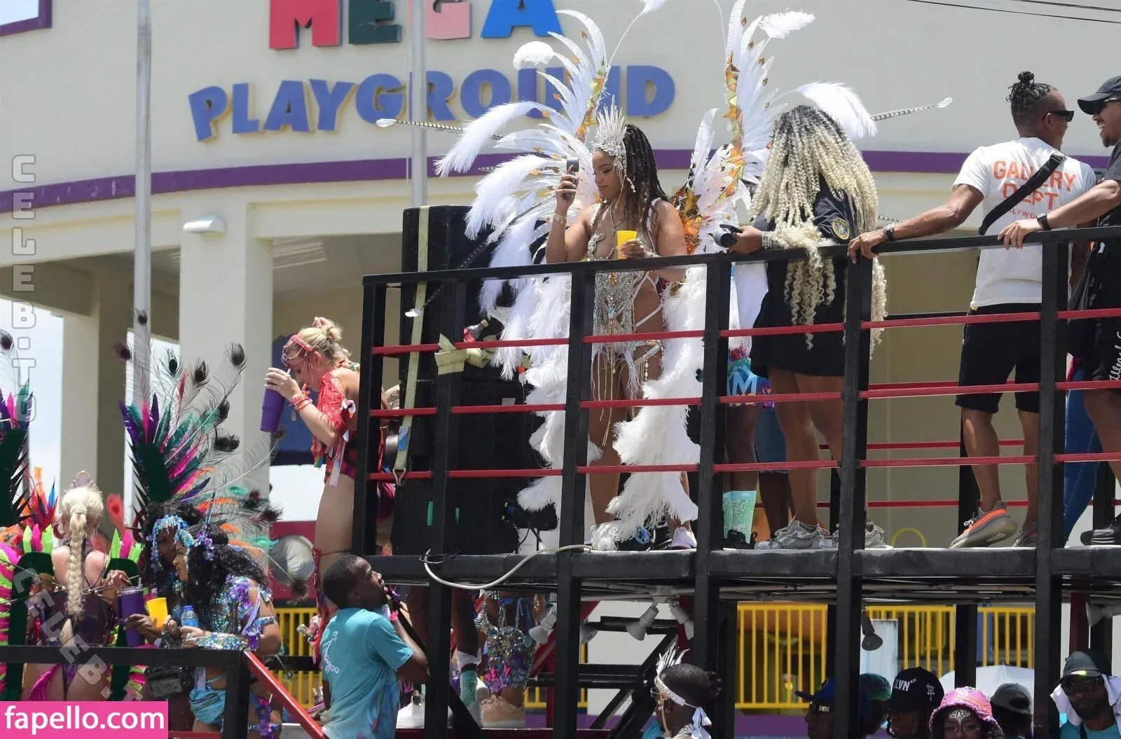 Chloe Bailey Onlyfans Photo Gallery 