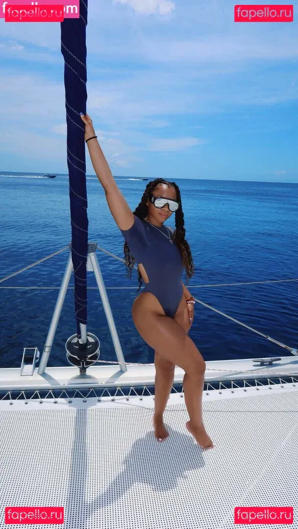 Chloe Bailey Onlyfans Photo Gallery 