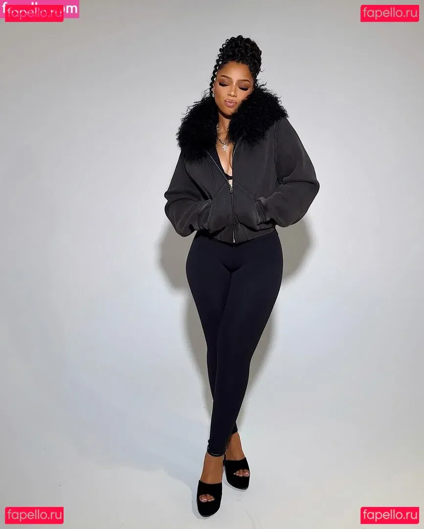 Chloe Bailey Onlyfans Photo Gallery 