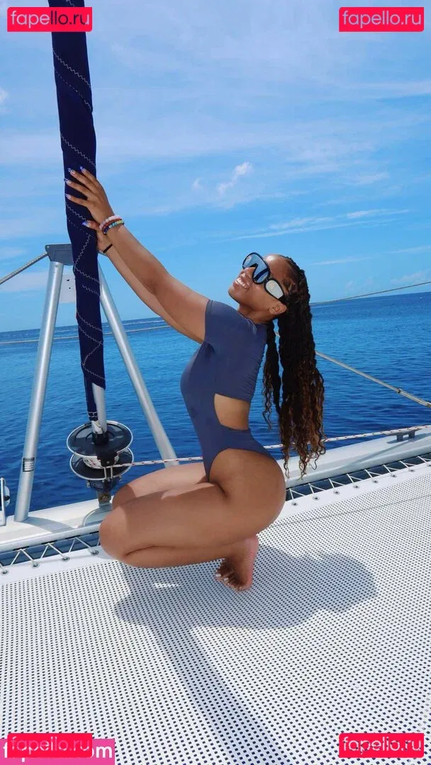 Chloe Bailey Onlyfans Photo Gallery 