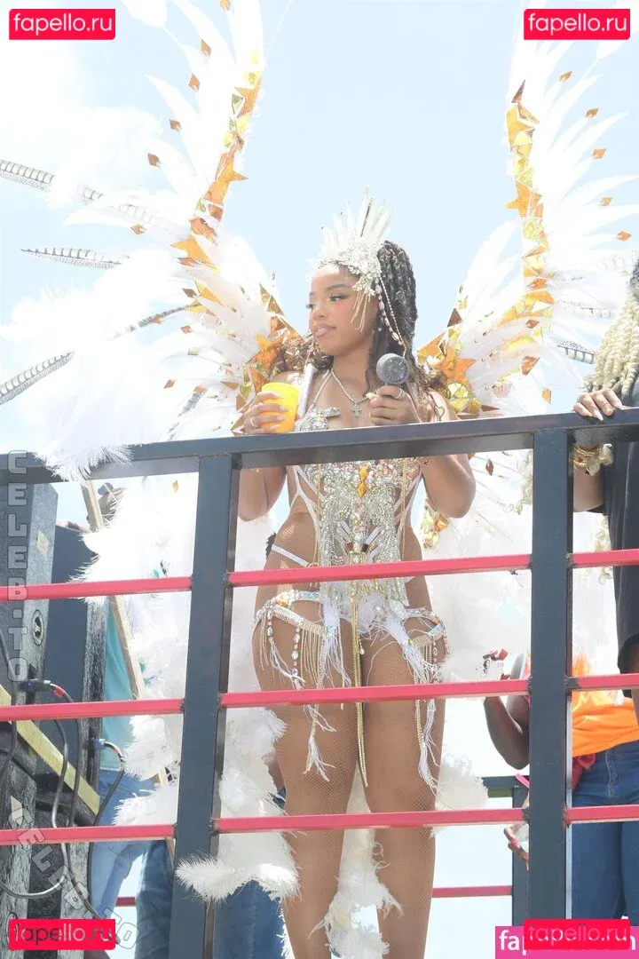 Chloe Bailey Onlyfans Photo Gallery 