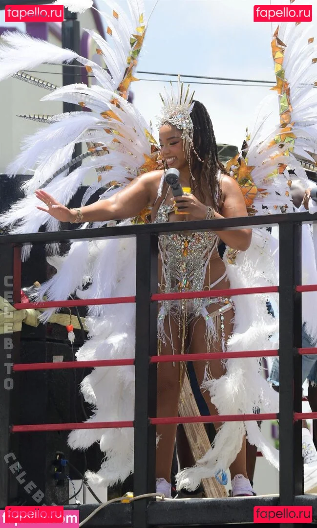 Chloe Bailey Onlyfans Photo Gallery 