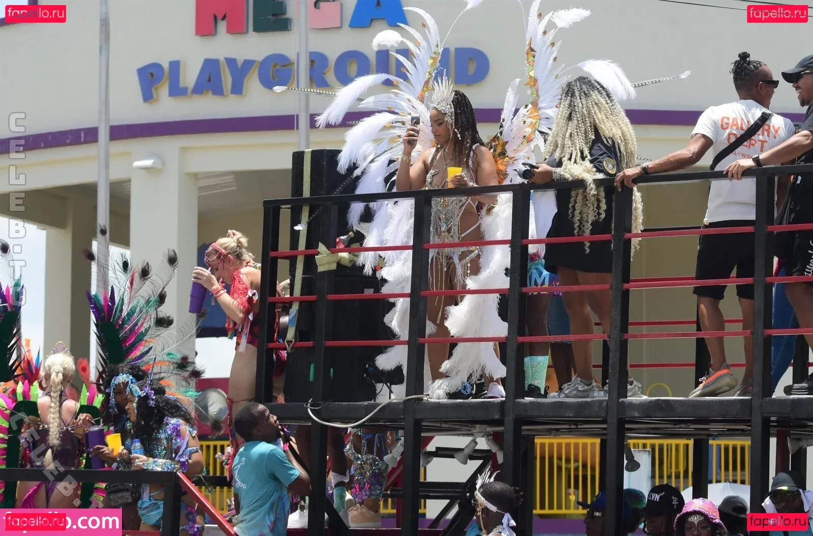 Chloe Bailey Onlyfans Photo Gallery 