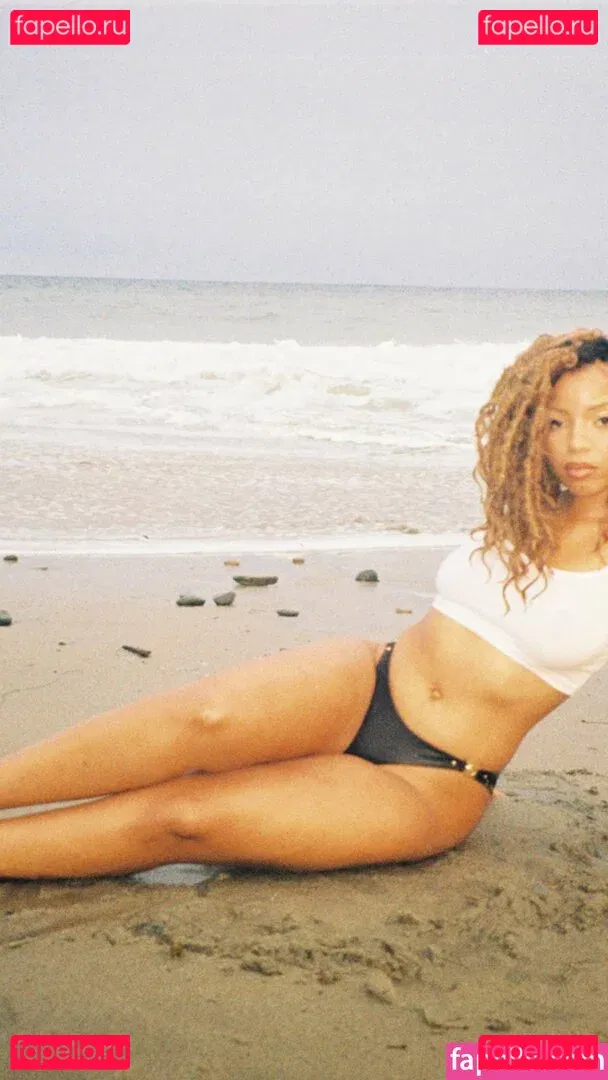 Chloe Bailey Onlyfans Photo Gallery 