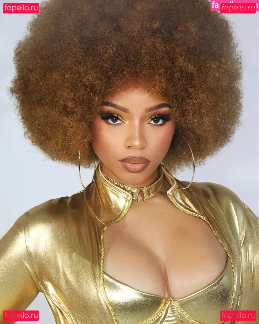 Chloe Bailey Onlyfans Photo Gallery 