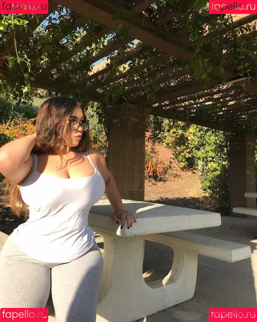 Jenessa Onlyfans Photo Gallery 
