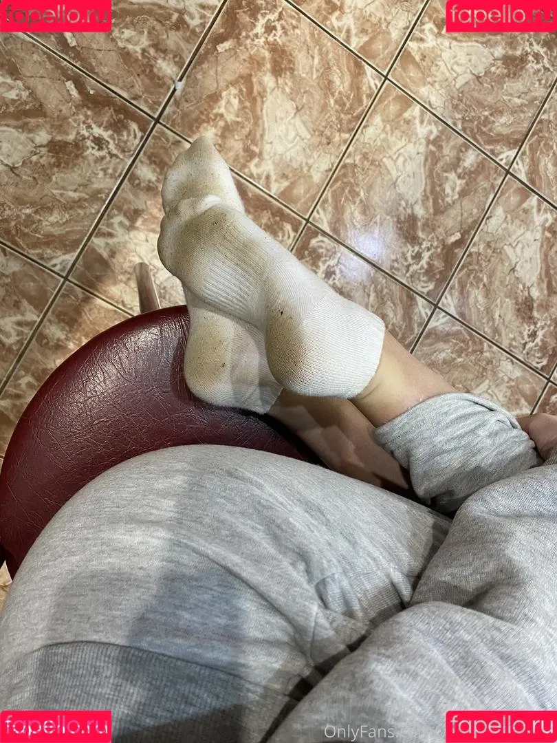 young-goddess Onlyfans Photo Gallery 