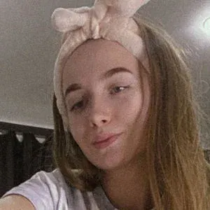 young-goddess Onlyfans Photo Gallery 