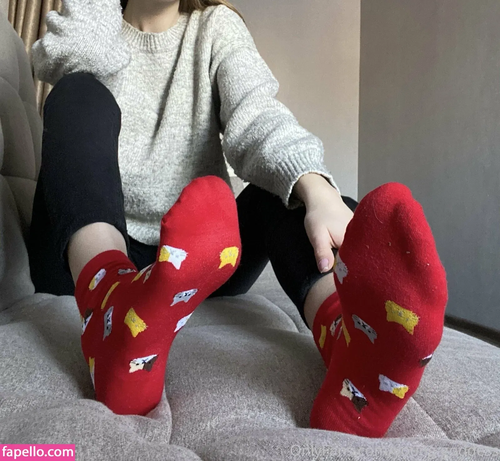 young-goddess Onlyfans Photo Gallery 