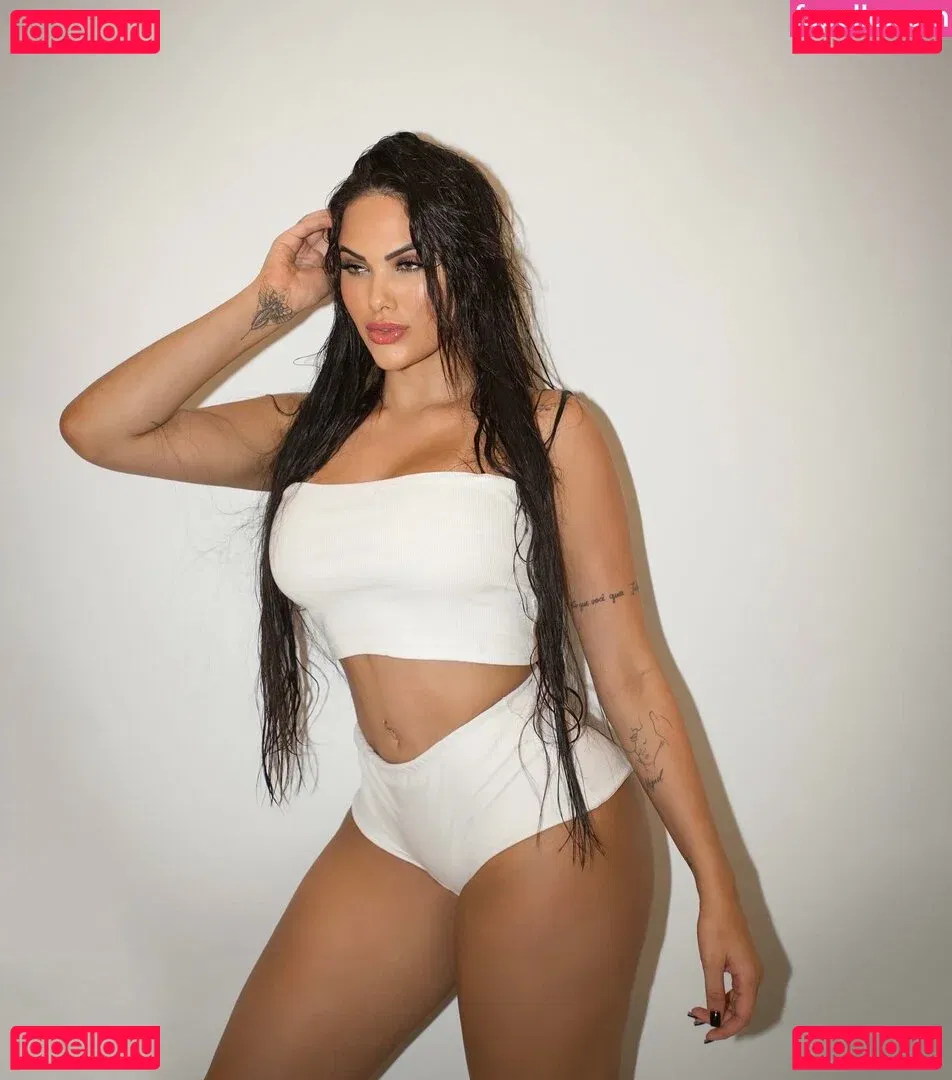 Emily Garcia Onlyfans Photo Gallery 