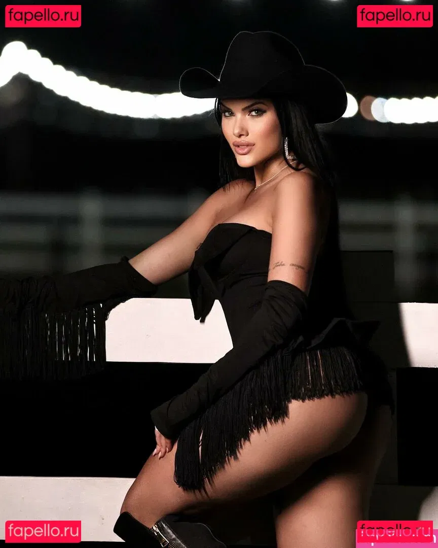 Emily Garcia Onlyfans Photo Gallery 