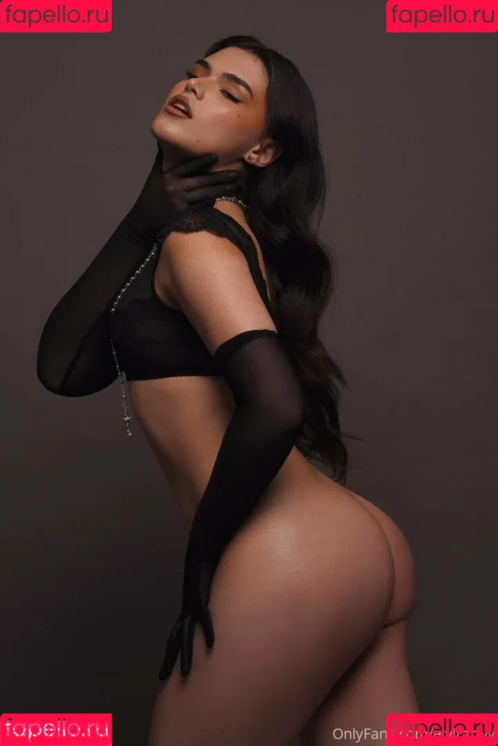 elvirarelv Onlyfans Photo Gallery 