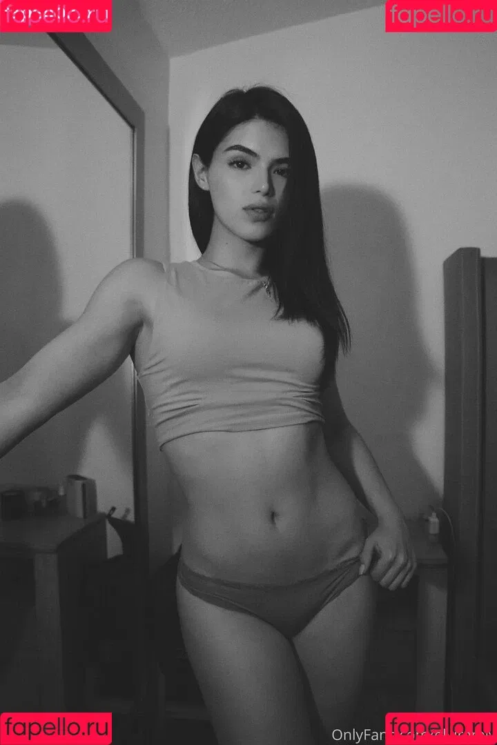 elvirarelv Onlyfans Photo Gallery 