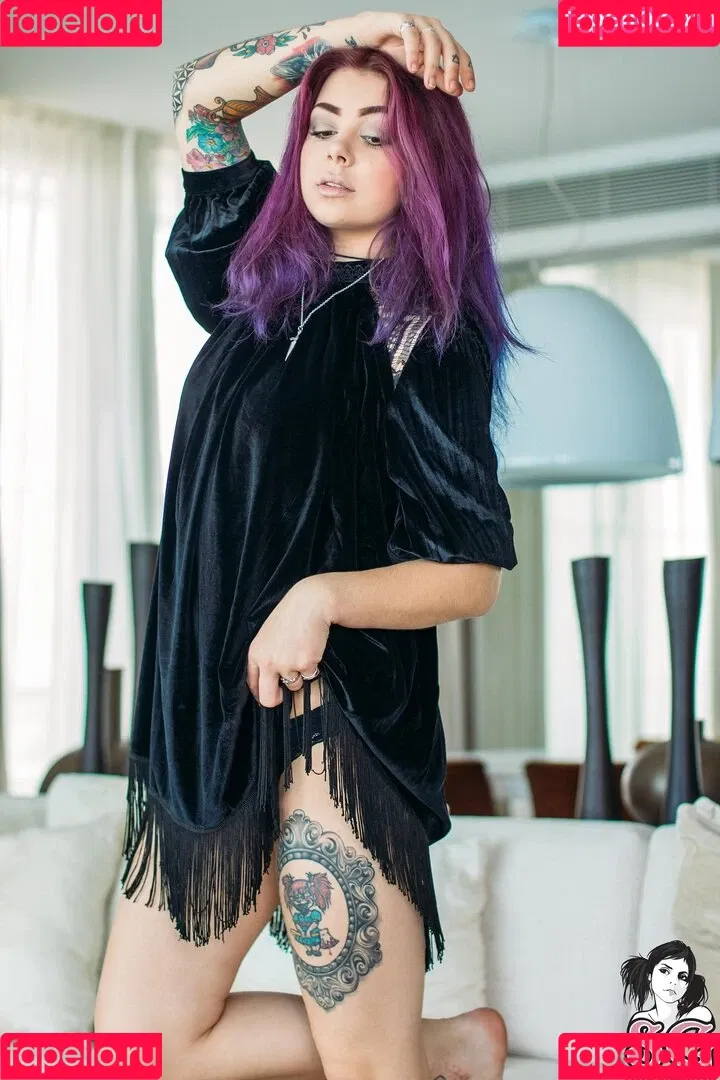 Plum sg Onlyfans Photo Gallery 