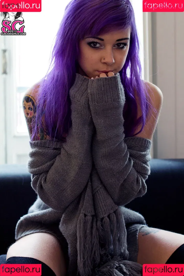 Plum sg Onlyfans Photo Gallery 
