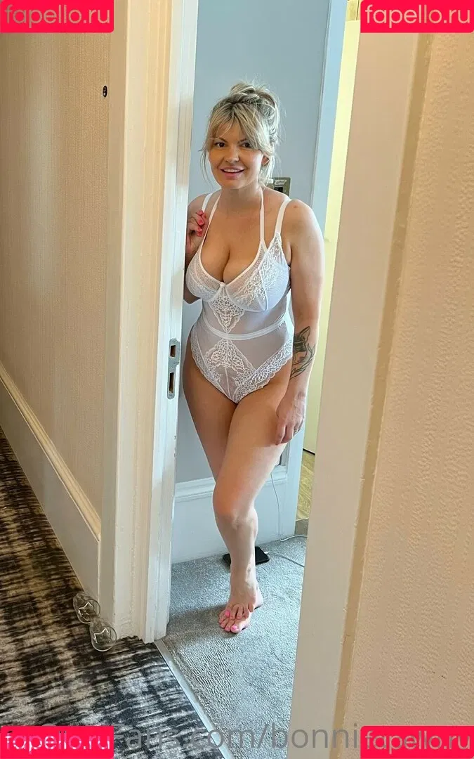 Bonnie Tawny Onlyfans Photo Gallery 
