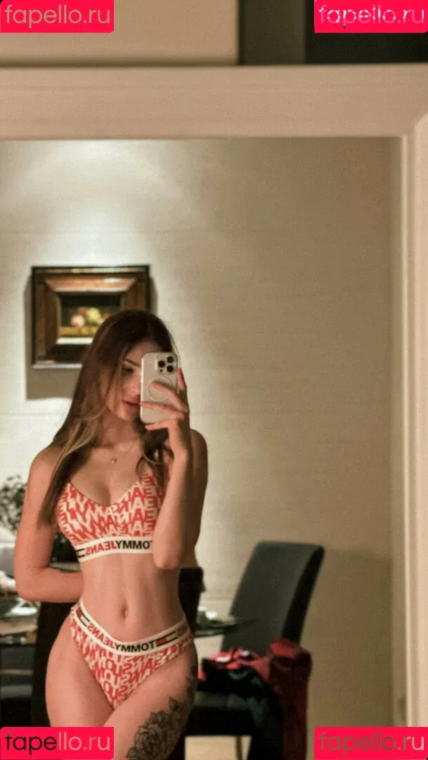 Reislin Onlyfans Photo Gallery 