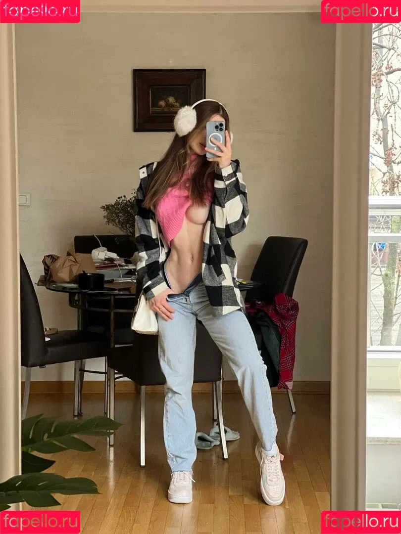 Reislin Onlyfans Photo Gallery 