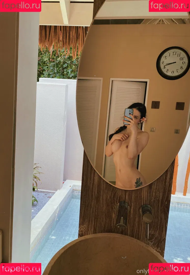 Reislin Onlyfans Photo Gallery 