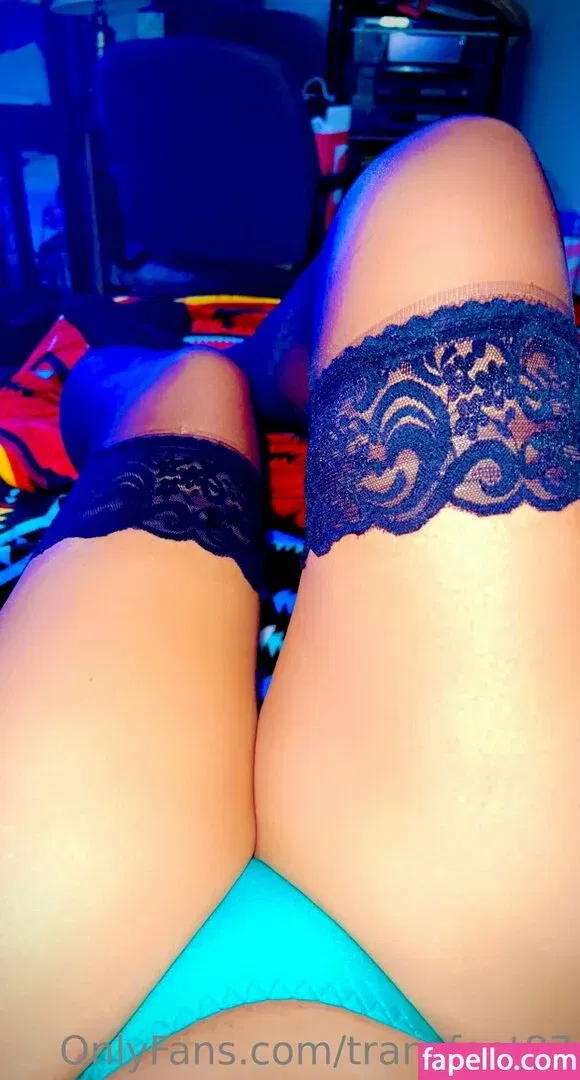 tgirlfeet35 Onlyfans Photo Gallery 