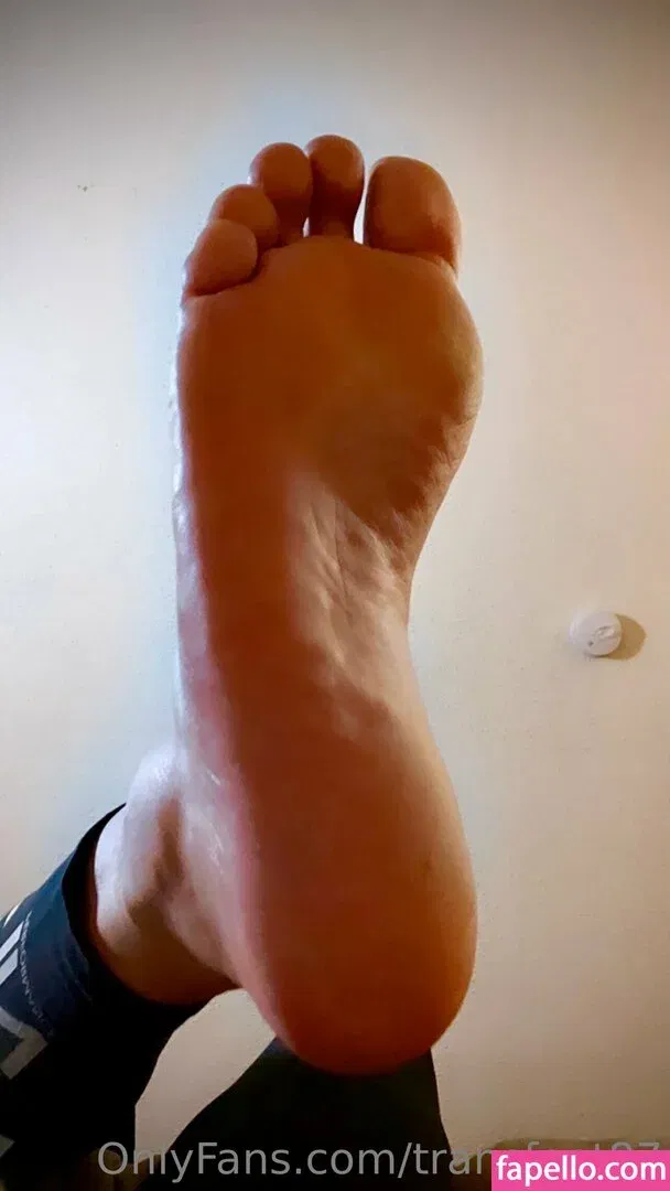 tgirlfeet35 Onlyfans Photo Gallery 