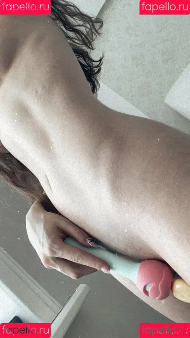 laureljeune Onlyfans Photo Gallery 