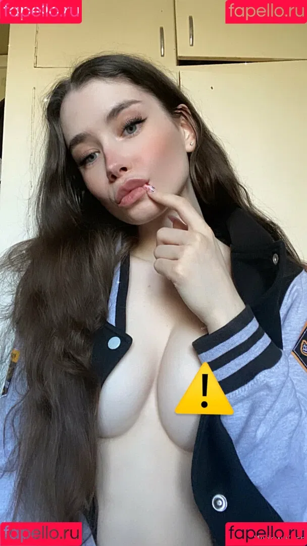 laureljeune Onlyfans Photo Gallery 
