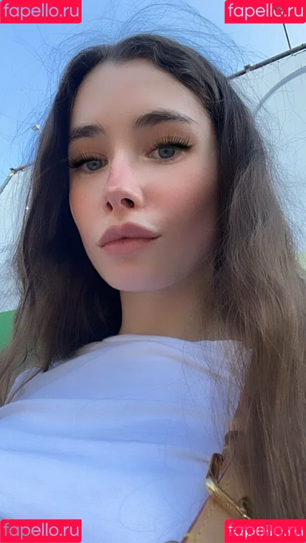 laureljeune Onlyfans Photo Gallery 