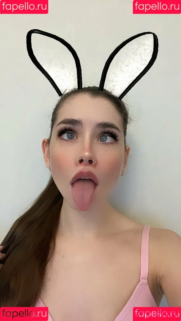 laureljeune Onlyfans Photo Gallery 