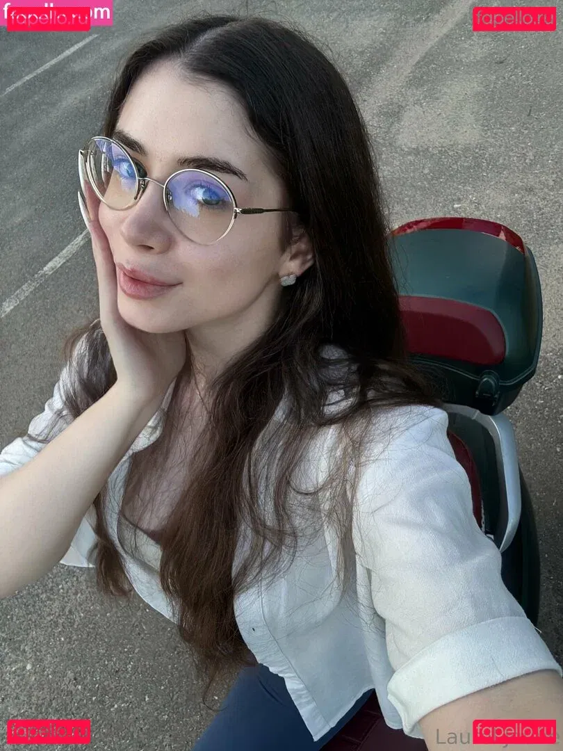 laureljeune Onlyfans Photo Gallery 