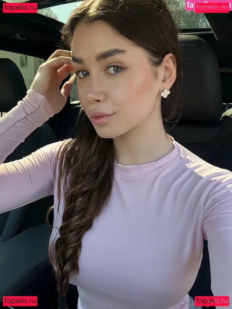 laureljeune Onlyfans Photo Gallery 